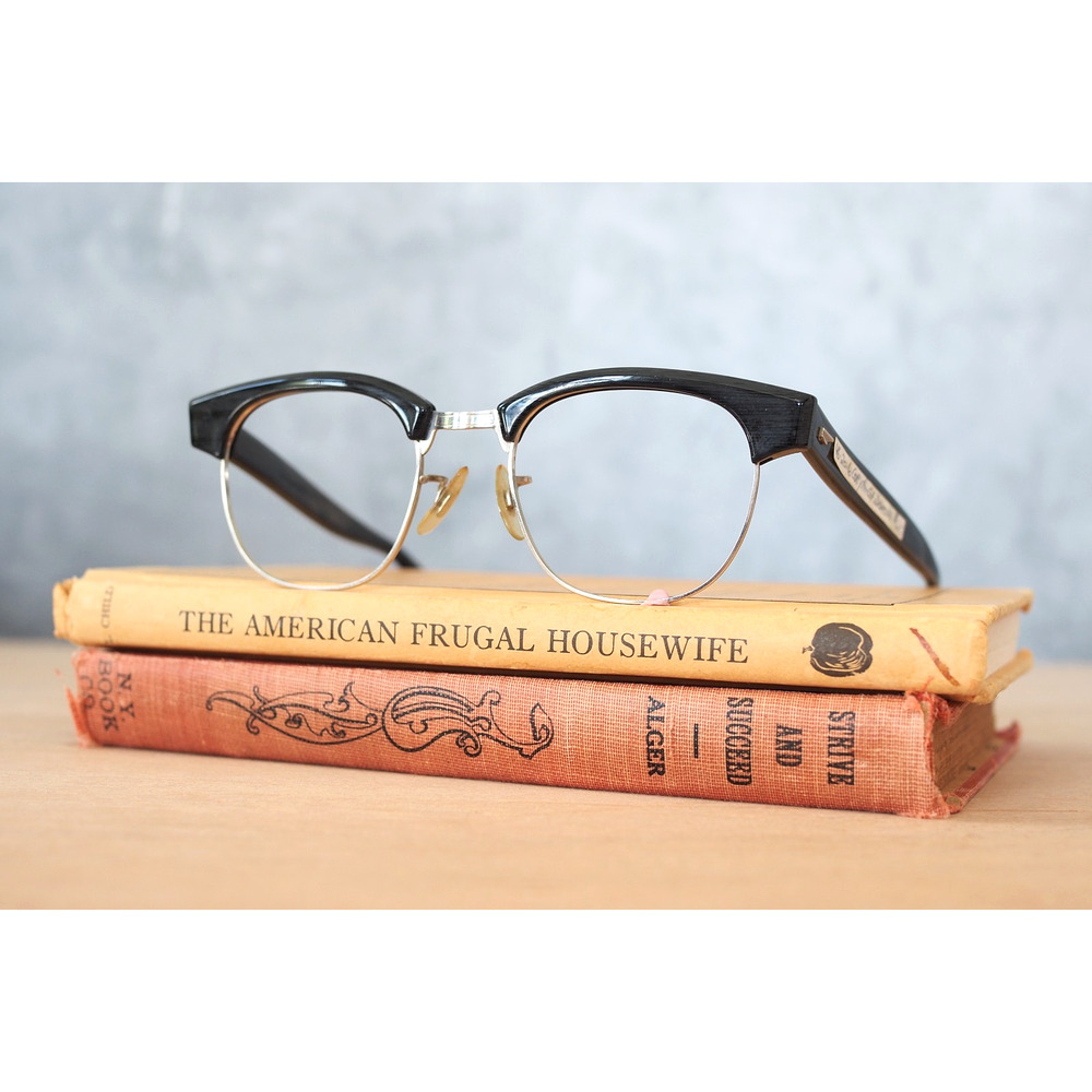 Shuron Dakota Vintage 1960s Eyeglasses 12k Gold Filled 46-20 Retro Preppy